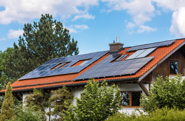 Installer des panneaux solaires en copropriété