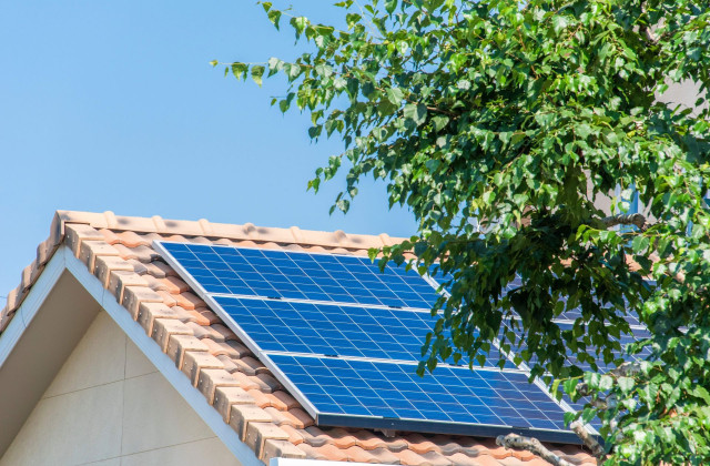 Les avantages des panneaux solaires dans les Alpes-Maritimes